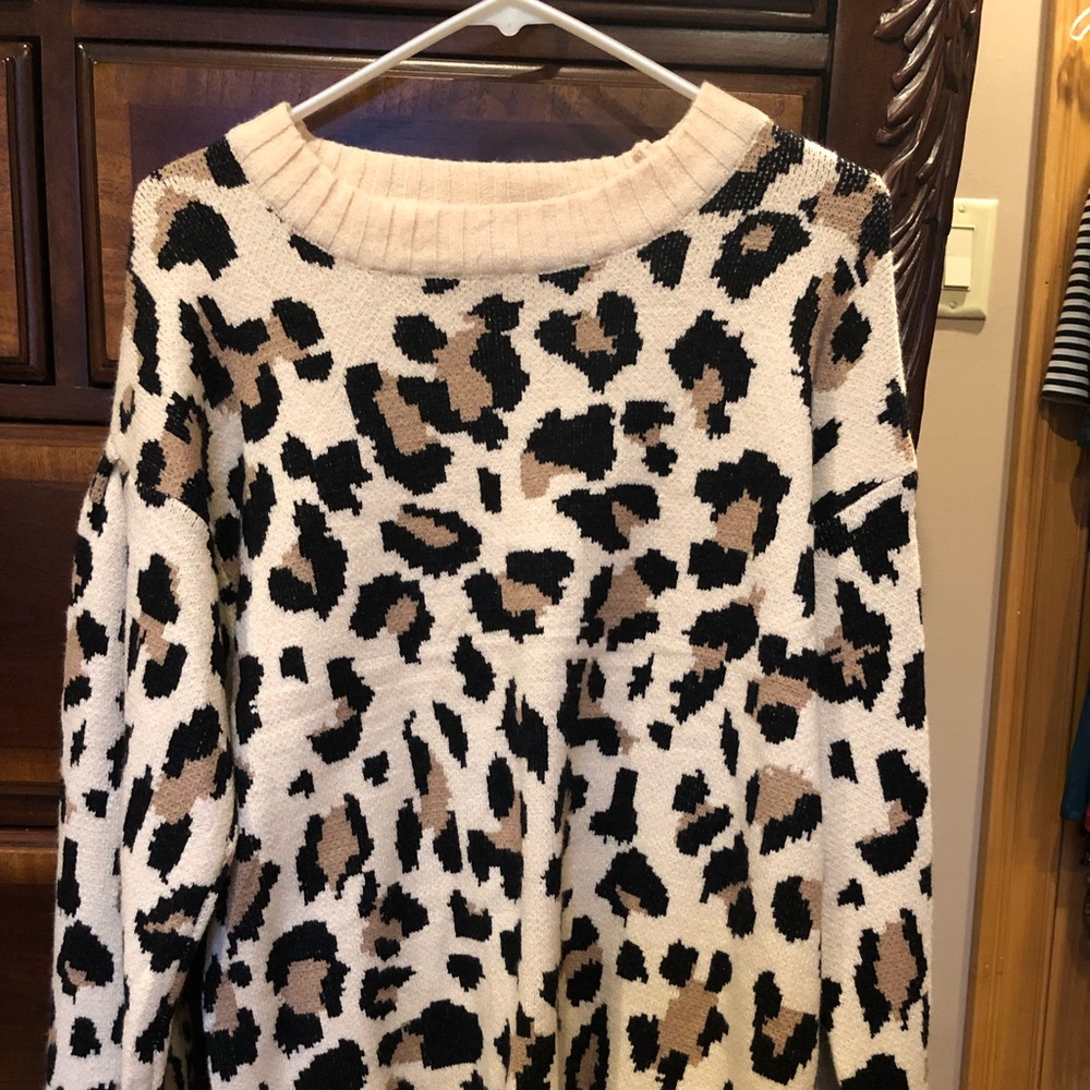 Leopard print sweater!!